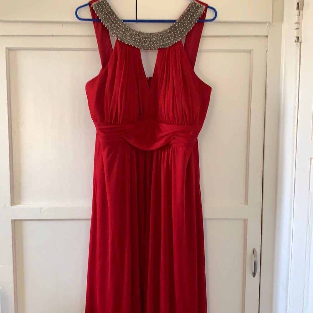 Onxy night red gown